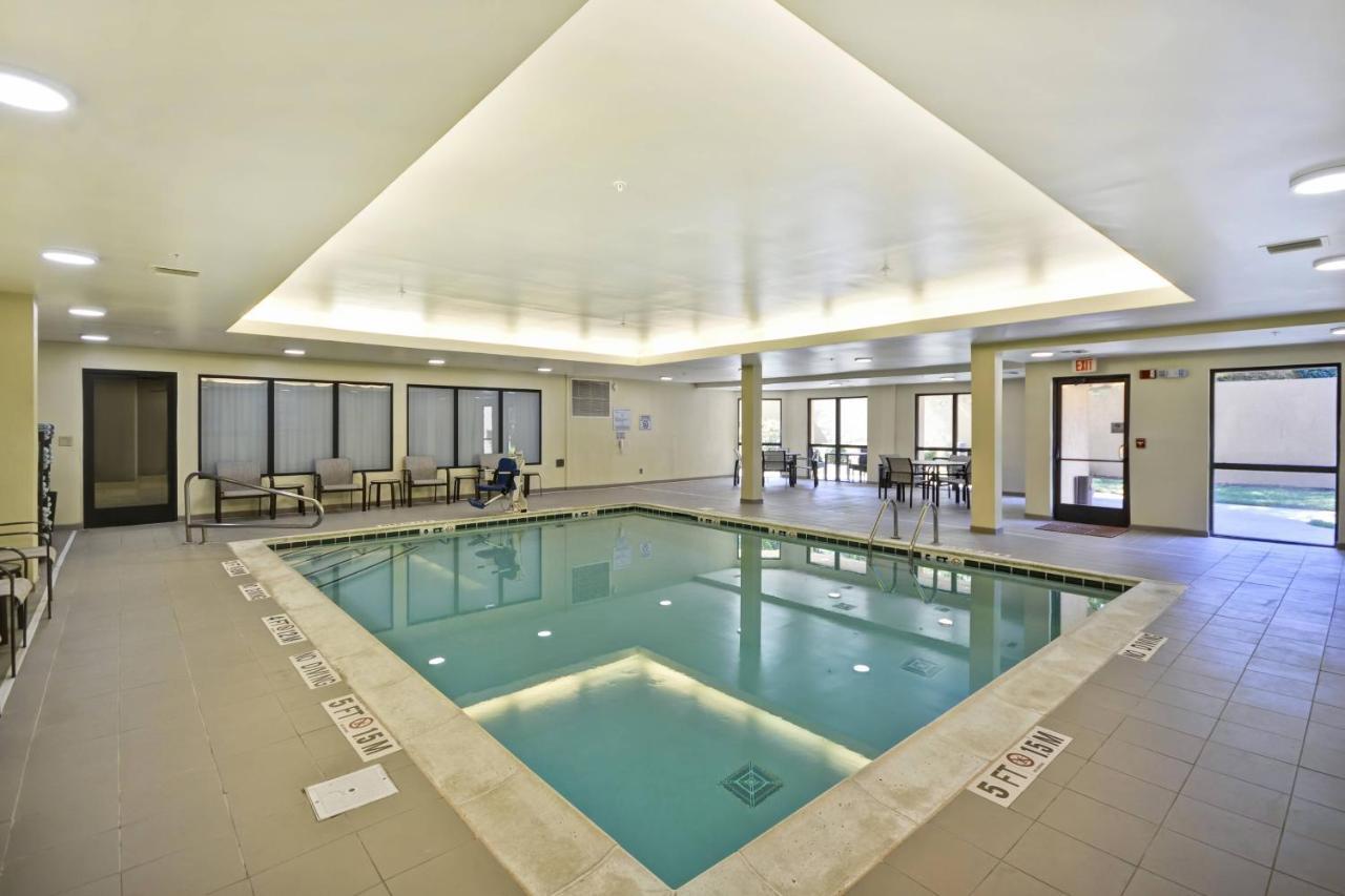 Hotel Courtyard By Marriott Dalton Esterno foto