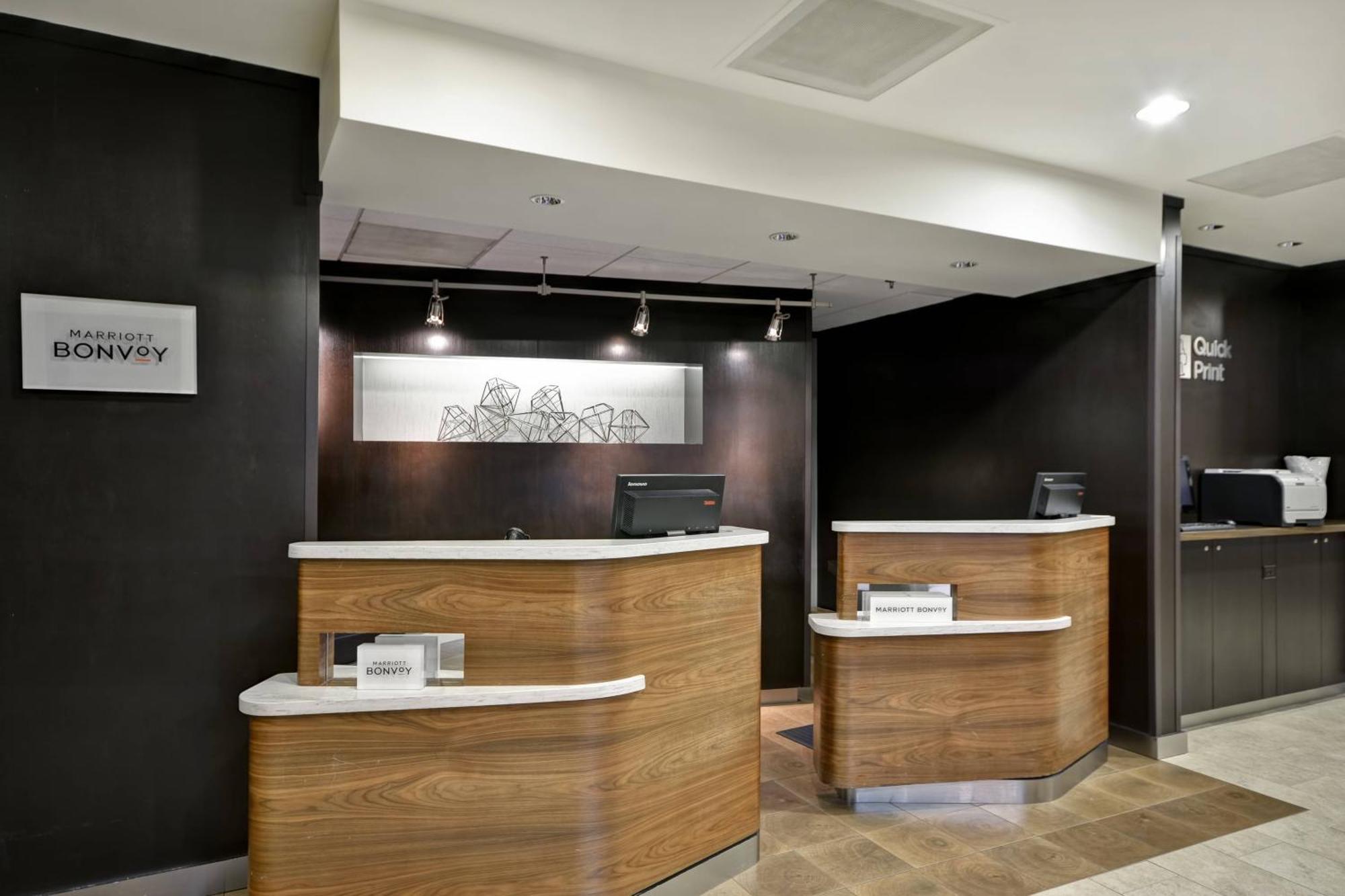 Hotel Courtyard By Marriott Dalton Esterno foto